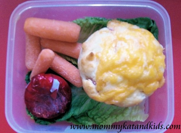 ham and cheese muffin in lunch box