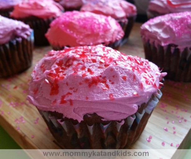 valentine heart cupcakes