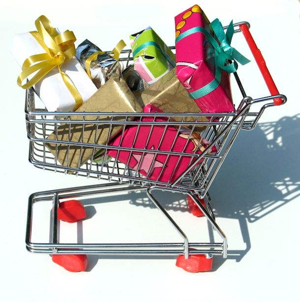 shopping cart and gifts