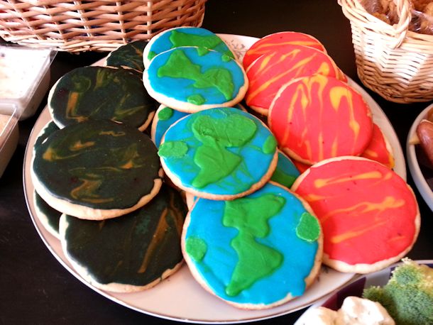 planet sugar cookies