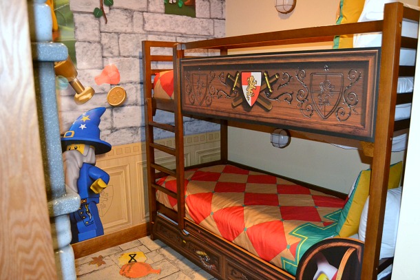 legoland hotel kids beds kingdom room