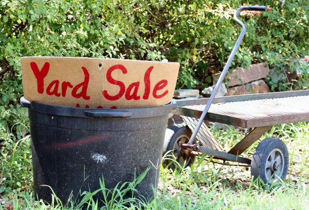 yard sale graphic
