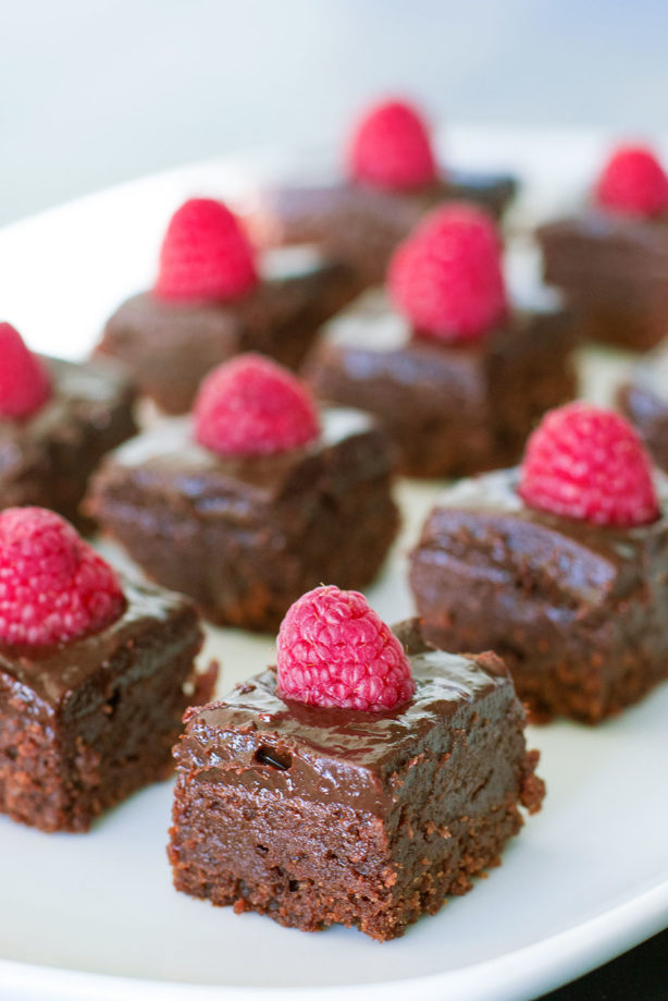 chocolate-raspberry-truffle-squares