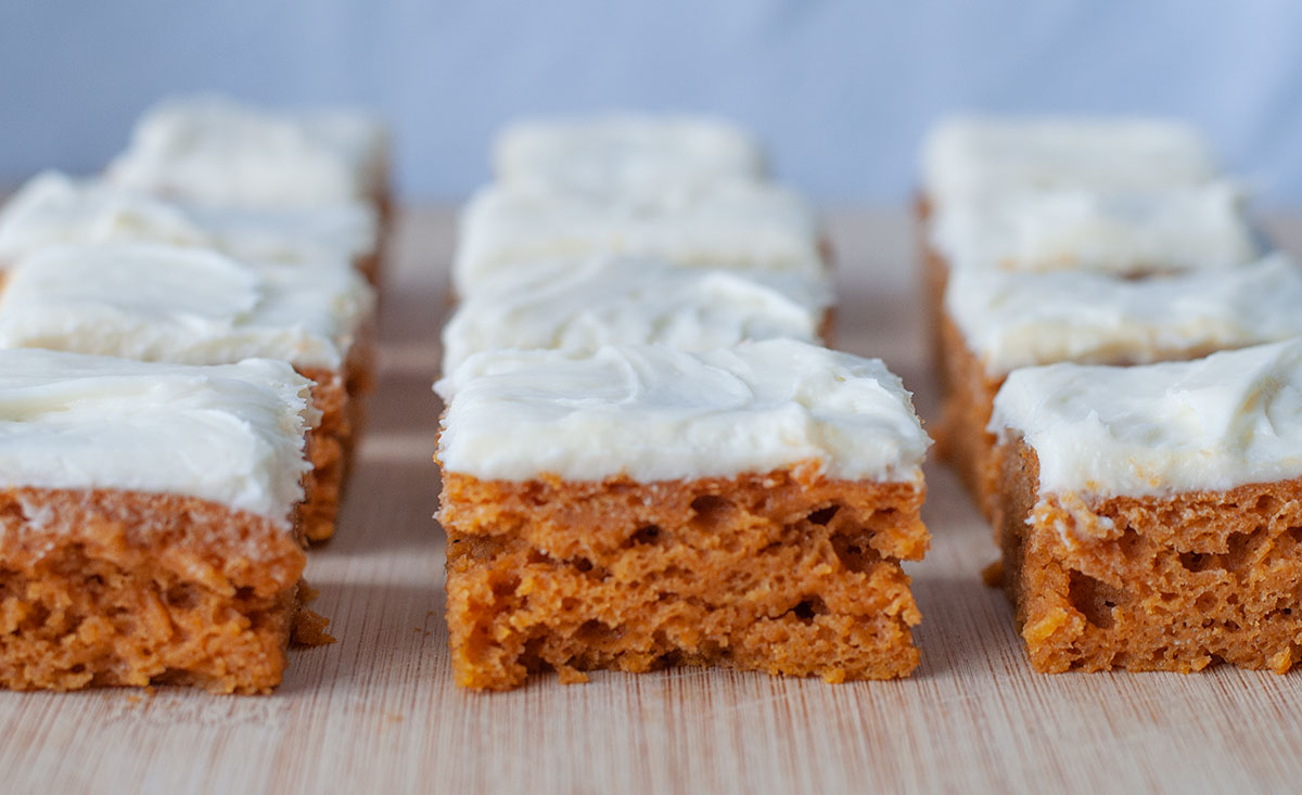 pumpkin-bars-with-cream-cheese-frosting
