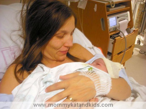 mom and newborn