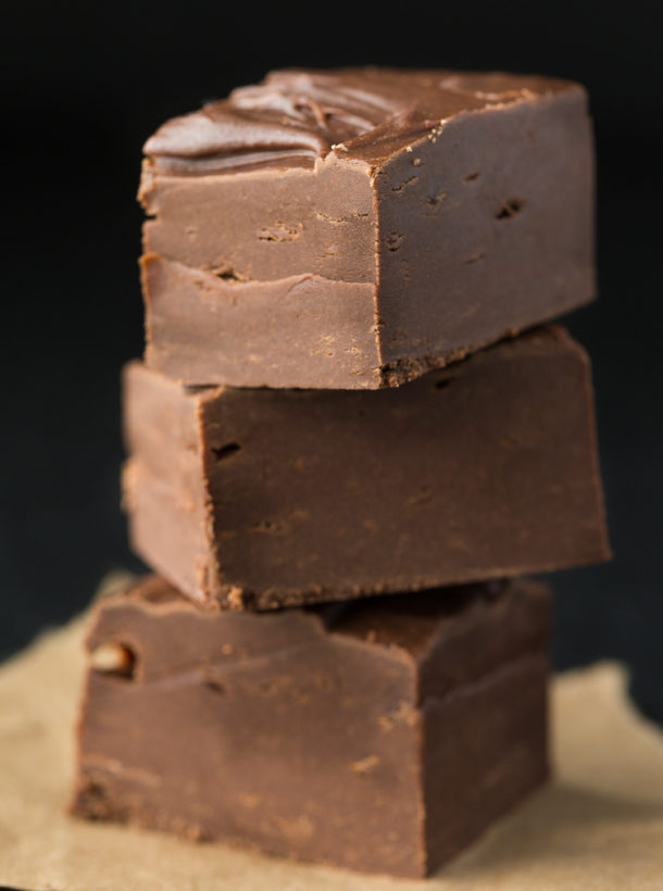 easy two-ingredient chocolate fudge