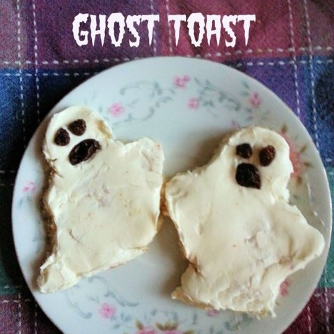 halloween ghost toast snack recipe