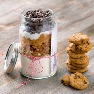 chocolate gingerbread crunch cookies