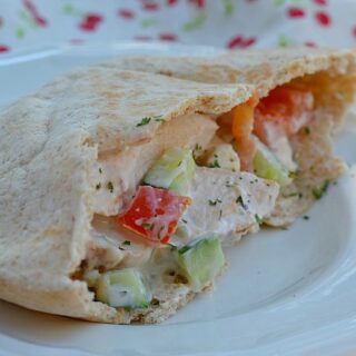 creamy greek chicken pita