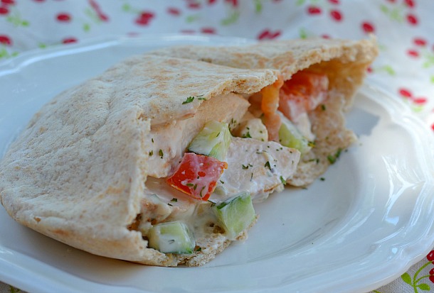 creamy greek chicken pita