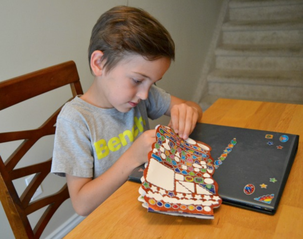 ben decorating school supplies