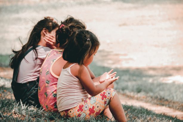 girls-sitting-together