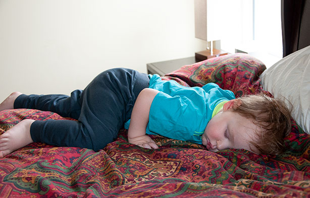 baby-sleeping-on-brunswick-mattress-by-novosbed