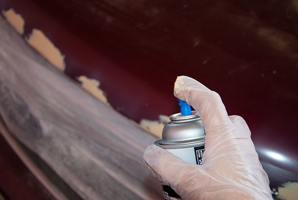 car-body-repair-spraying-primer