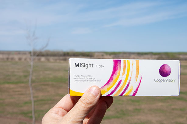 misight-contacts-outside-low-res