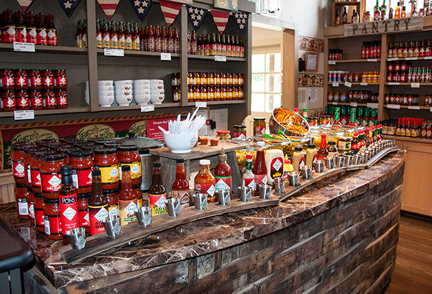 tabasco-factory-tasting-bar