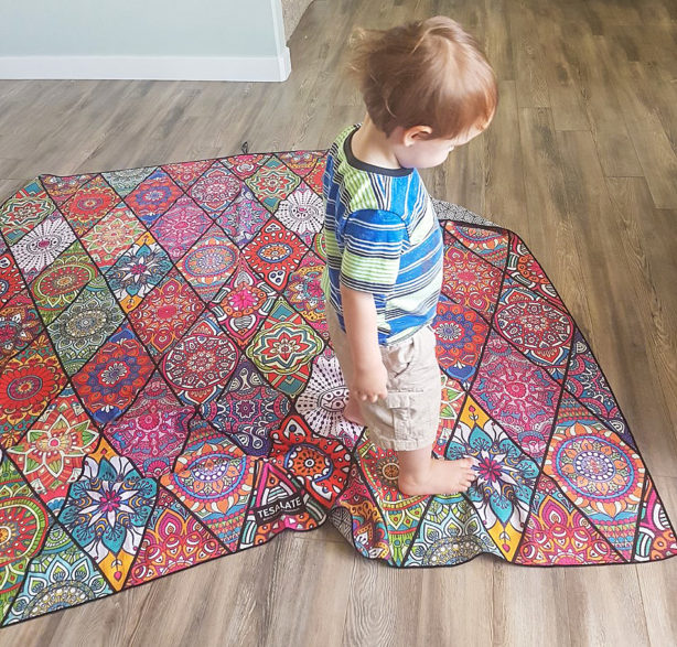 baby-on-teselate-beach-towel