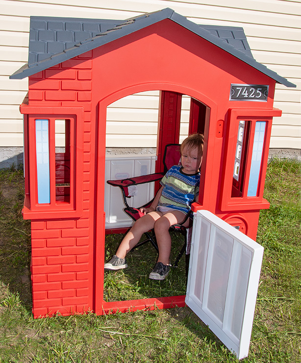 Little tikes cape shop cottage playhouse