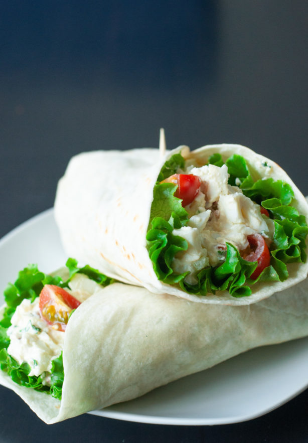 bacon-and-egg-salad-wraps-on-plate