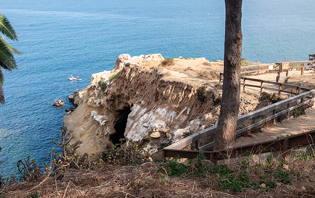 la-jolla-cave-walkway