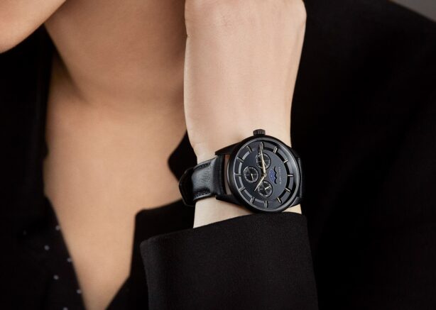 Venice Moonphase Black Gold watch from Filippo Loreti