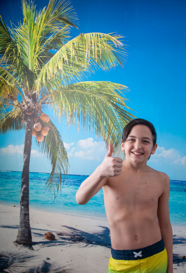 boy-beach-wall-mural