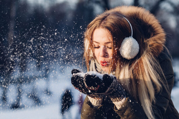 woman-outdoors-in-winter