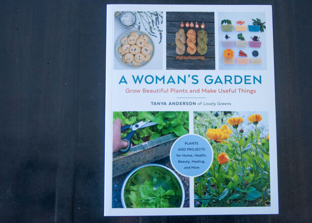 a-woman's-garden-book-cover