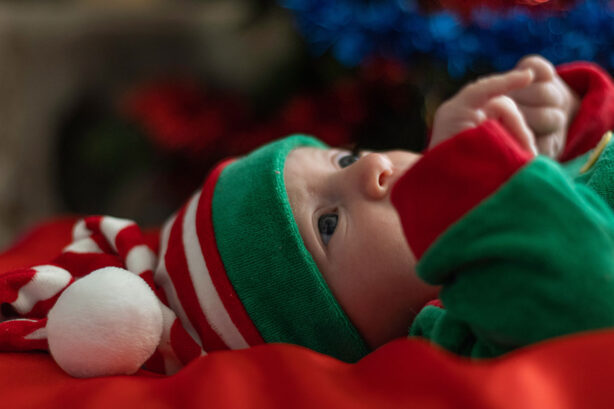 newborn-in-christmas-clothes