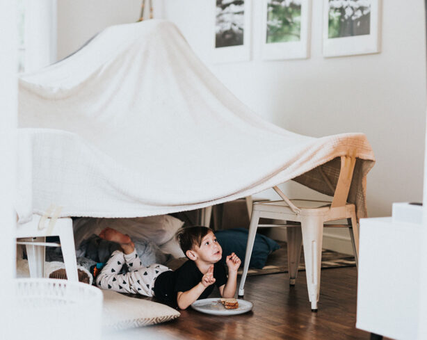 boy-in-blanket-fort