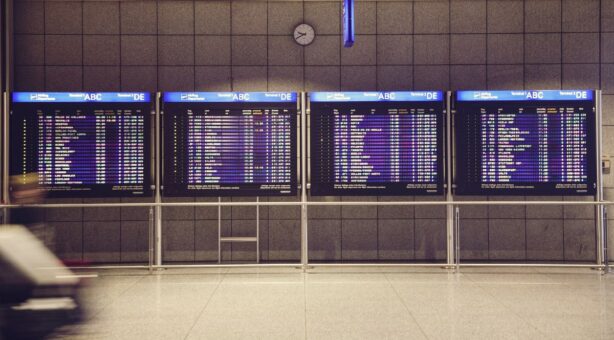 airport departure board