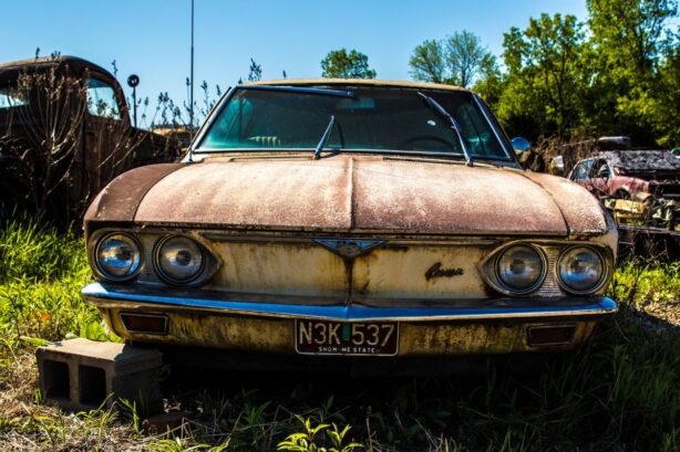 rusty old car